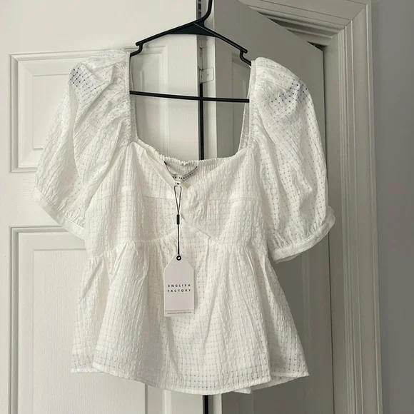 NWT English Factory White Puff Sleeve Top Size Medium - Picture 1 of 2